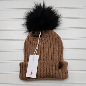 NWT Obermeyer Women's Fir FF Beanie